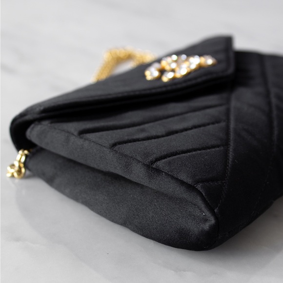 Chanel Vintage 1992 Black Gold Crystal Embellished CC Satin Diagonal Evening Bag - Picture 6 of 13